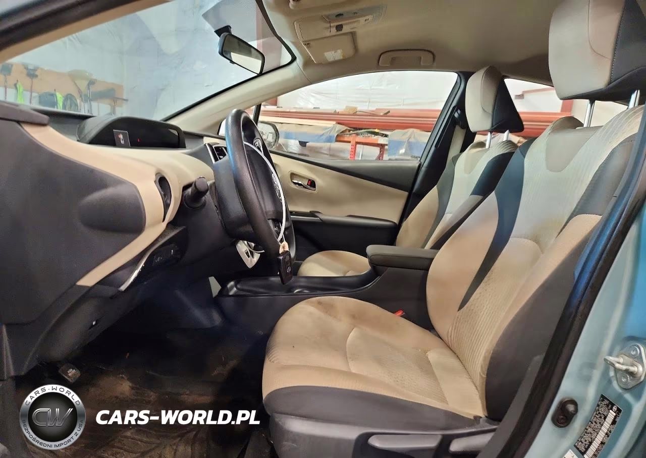 2016 Toyota Prius Two VIN:JTDKBRFU2G3017568 - 7