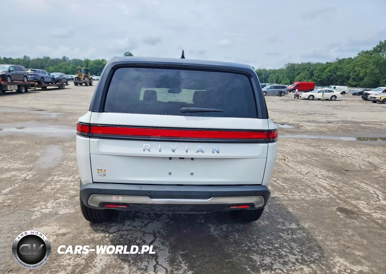 2023 Rivian R1S Adventure VIN:7PDSGABA3PN019549 - 6