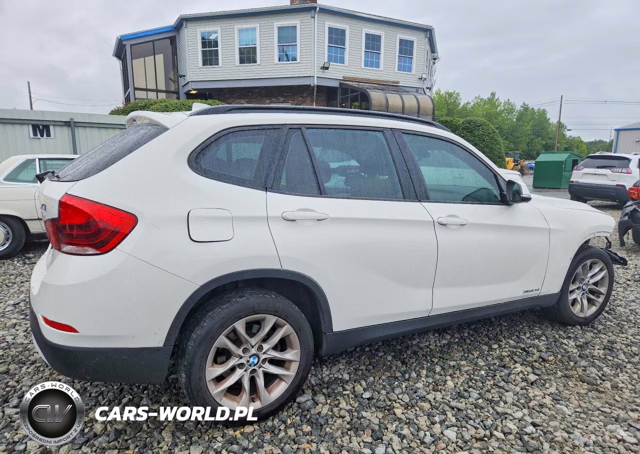 2015 BMW X1 xDrive28I VIN:WBAVL1C53FVY36601 - 3