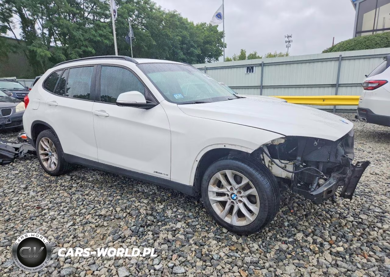 2015 BMW X1 xDrive28I VIN:WBAVL1C53FVY36601 - 4