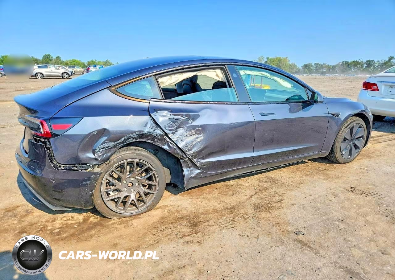 2025 Tesla Model 3 VIN:5YJ3E1EA9SF912765 - 3