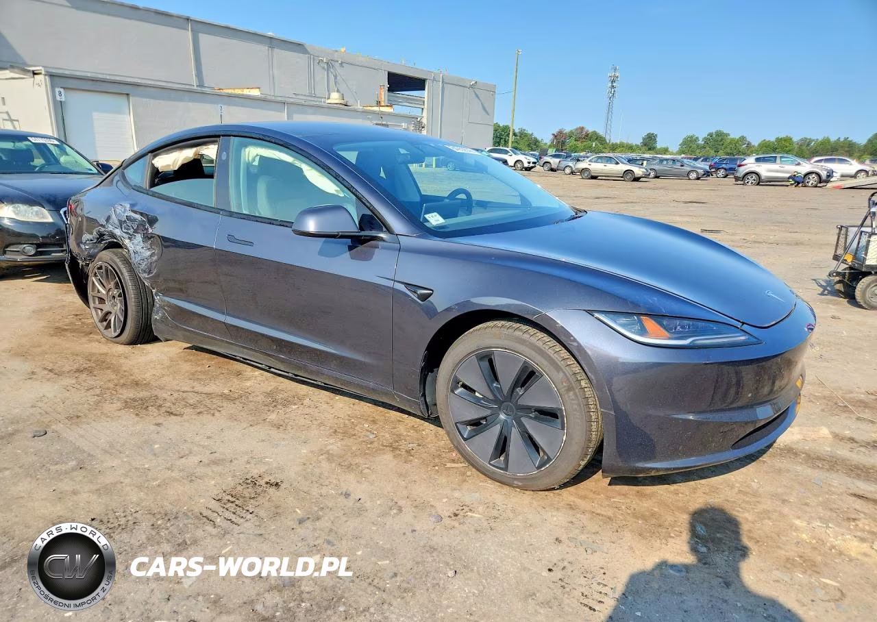 2025 Tesla Model 3 VIN:5YJ3E1EA9SF912765 - 4