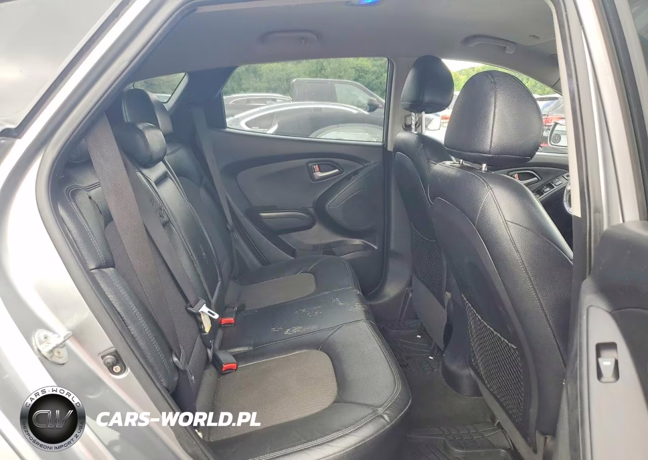 2011 Hyundai Tucson Gls VIN:KM8JU3ACXBU273201 - 11