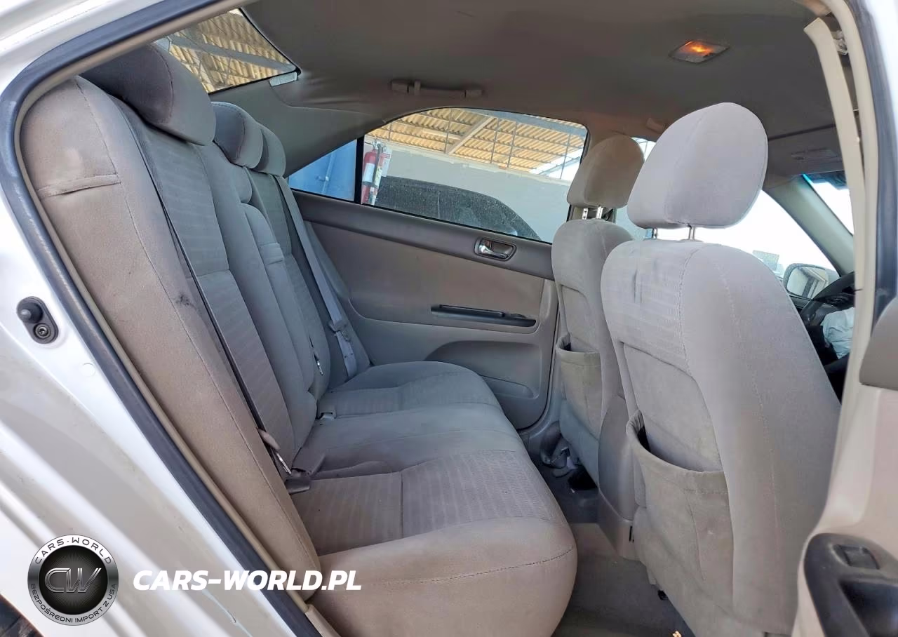 2005 Toyota Camry Le VIN:4T1BE32K85U558703 - 10