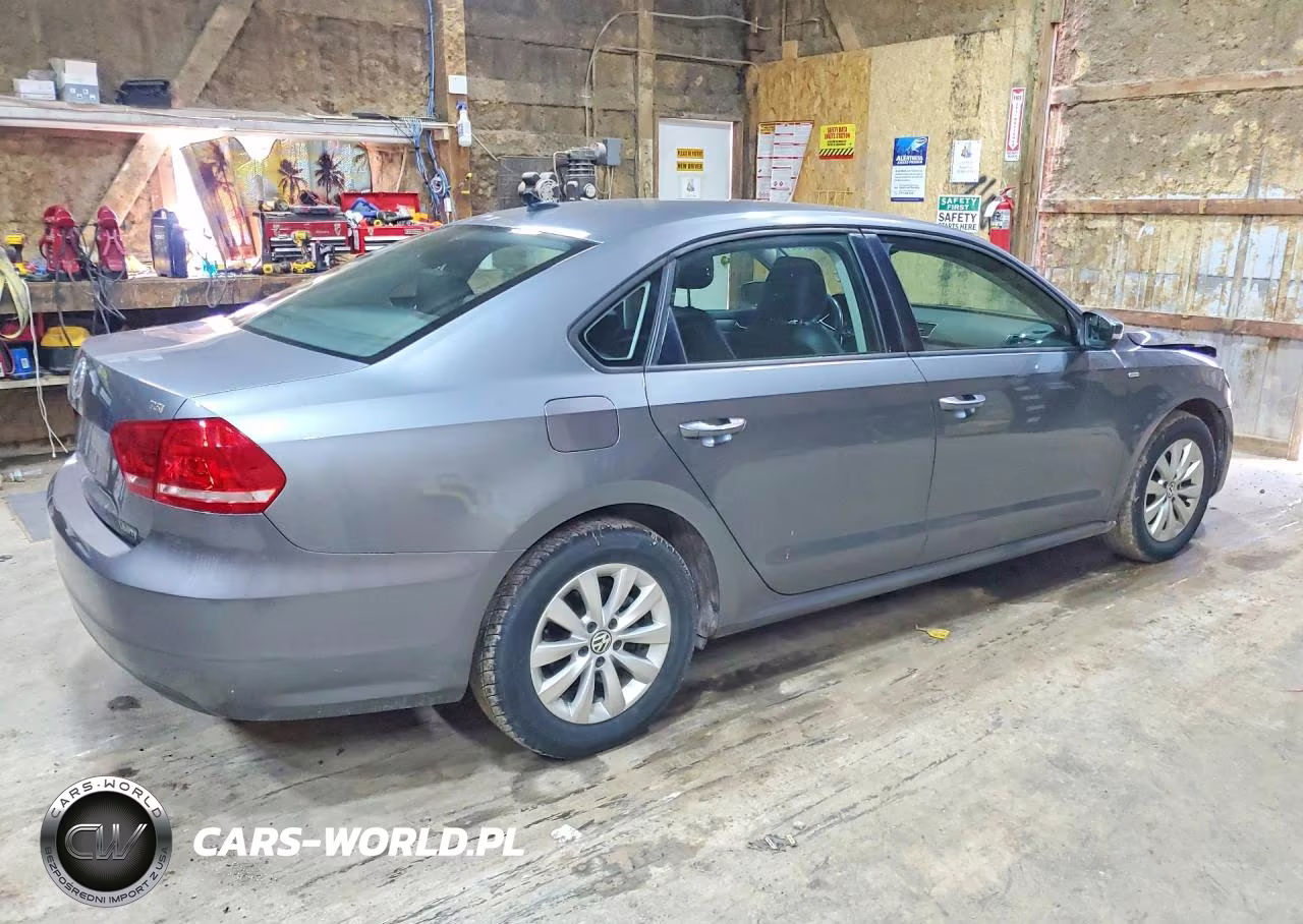 2014 Volkswagen Passat S VIN:1VWAT7A3XEC095893 - 3