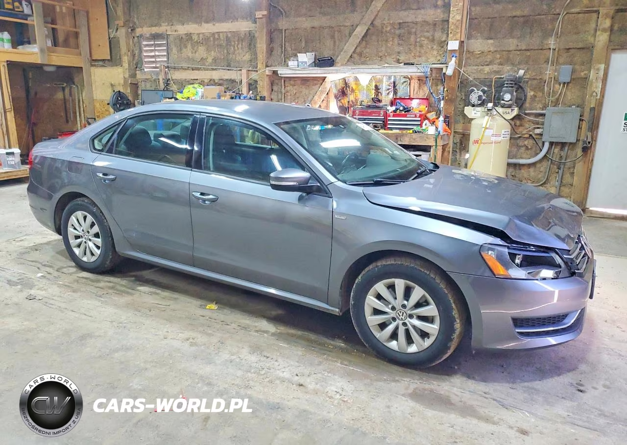 2014 Volkswagen Passat S VIN:1VWAT7A3XEC095893 - 4