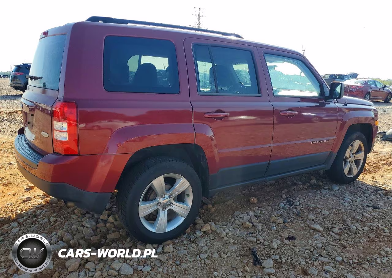 2014 Jeep Patriot Latitude VIN:1C4NJPFA8ED535282 - 3