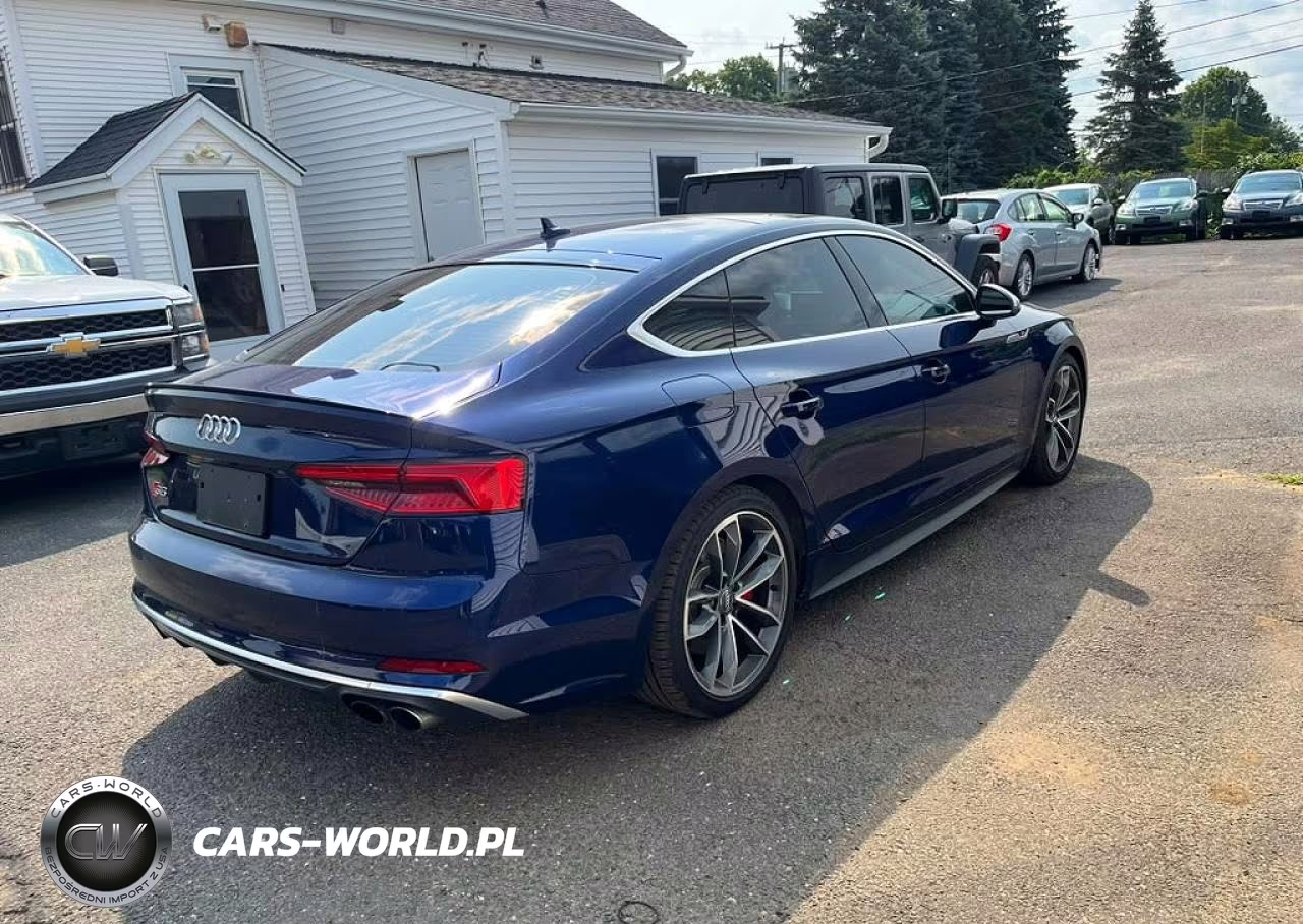 2018 Audi S5 Prestige VIN:WAUC4CF55JA011381 - 3