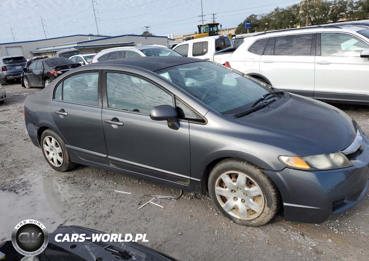 2011 Honda Civic VIN:2HGFA1F56BH301615 - 4