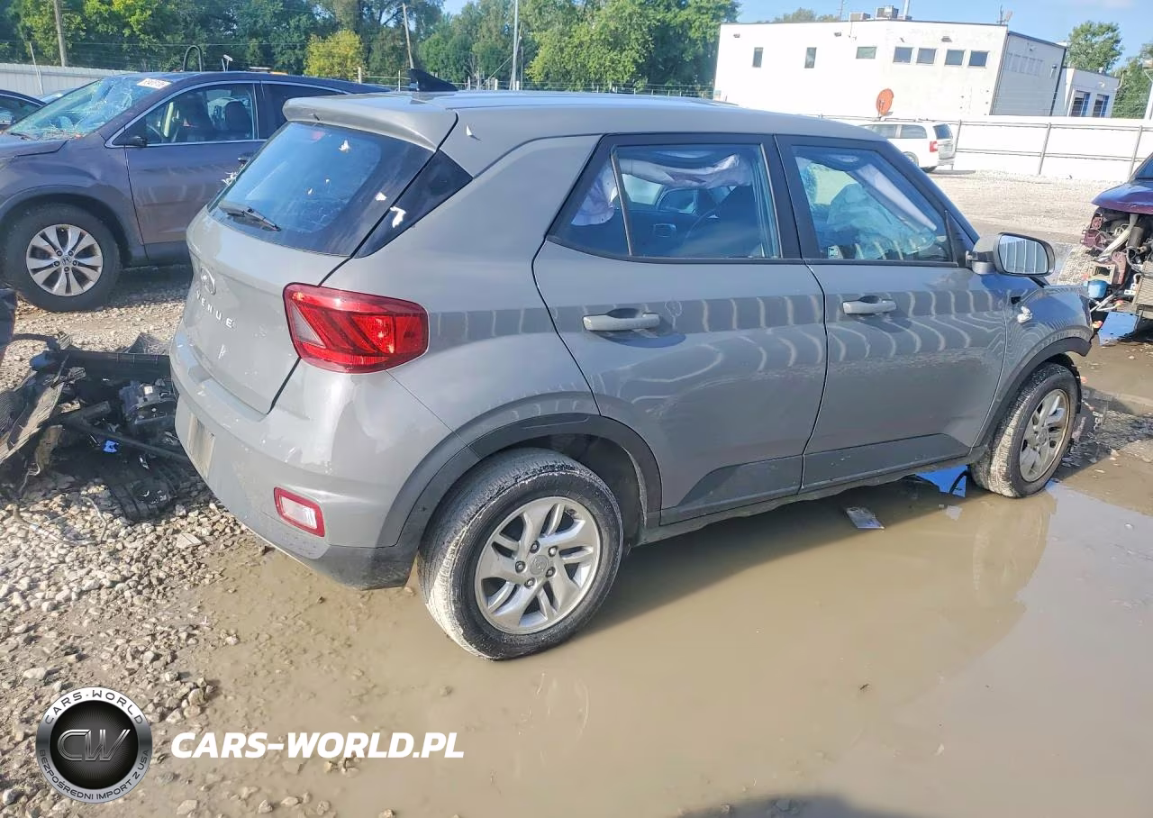 2021 Hyundai Venue Se VIN:KMHRB8A3XMU099848 - 3