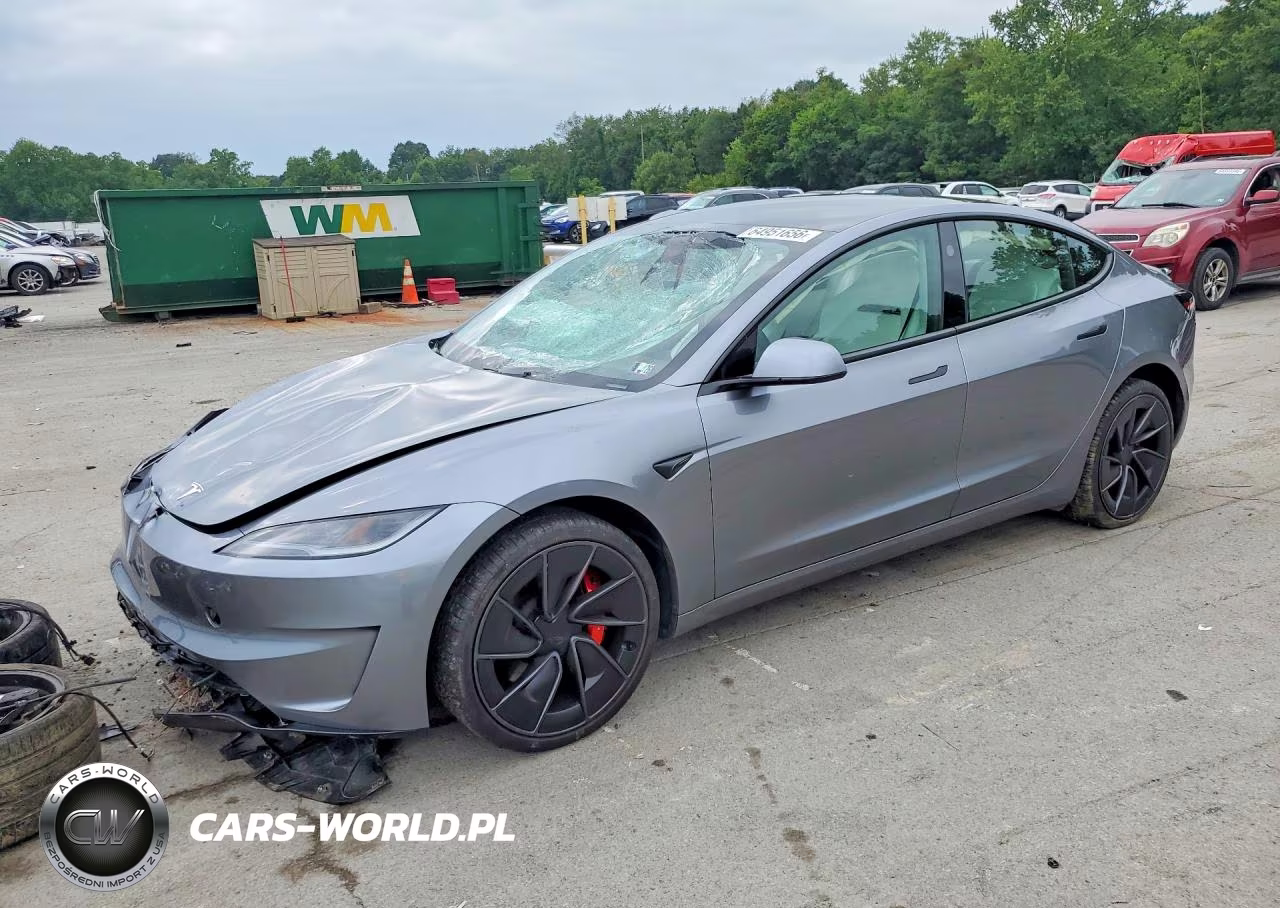 2025 Tesla Model 3 – zdjęcie 1 z 13
