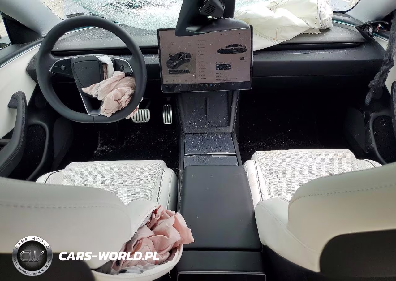 2025 Tesla Model 3 VIN:5YJ3E1ET6SF068749 - 8