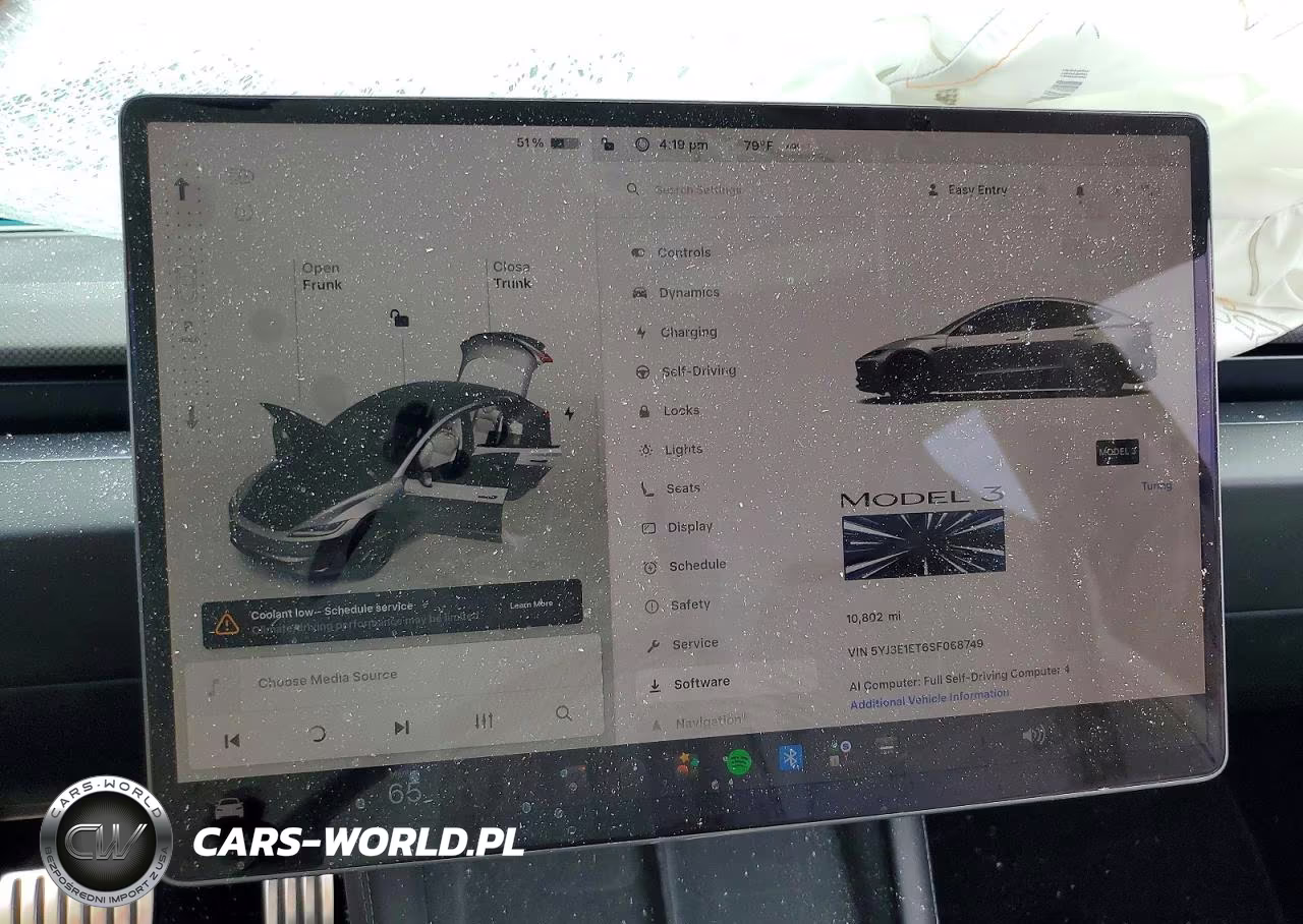 2025 Tesla Model 3 VIN:5YJ3E1ET6SF068749 - 9