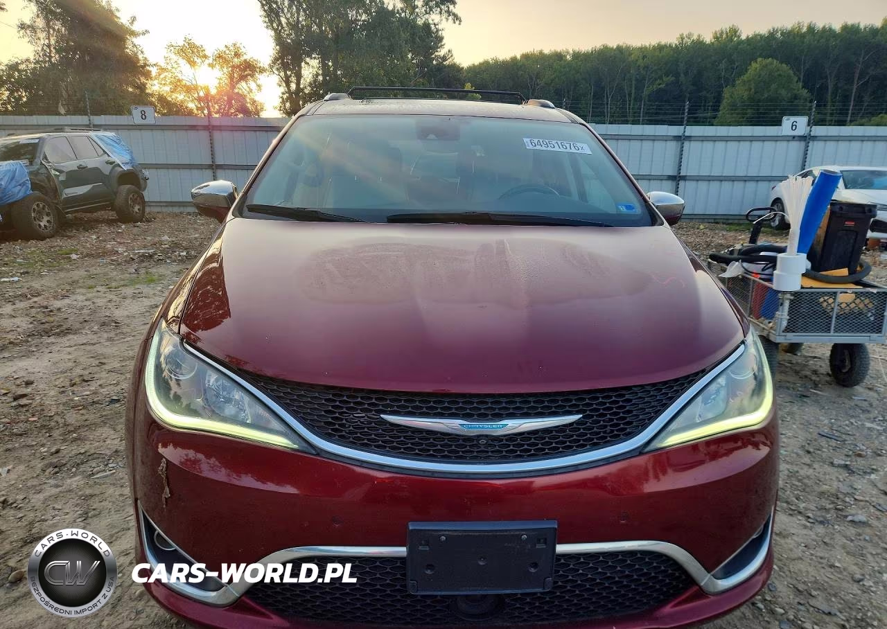 2020 Chrysler Pacifica Hybrid Limited VIN:2C4RC1N78LR146778 - 5