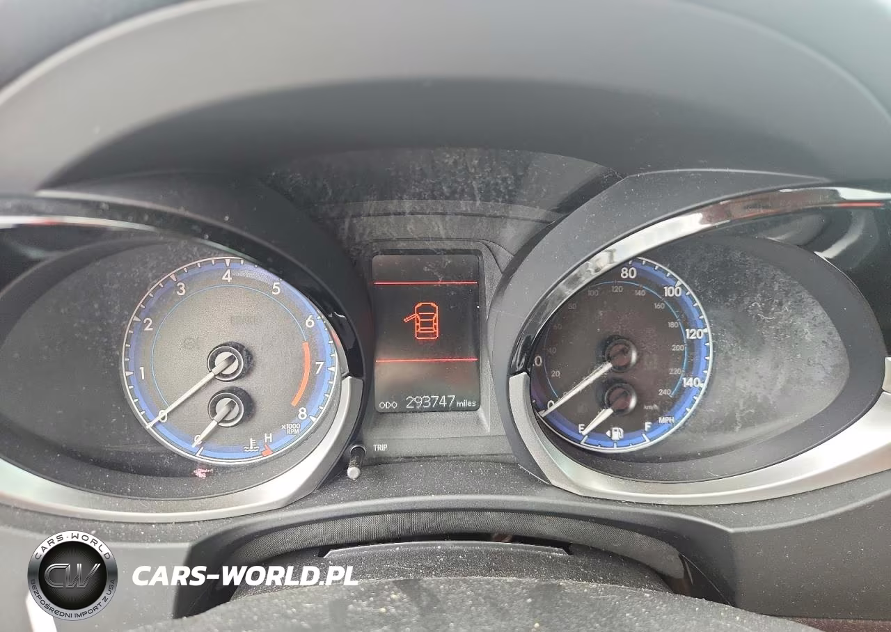 2015 Toyota Corolla S Plus VIN:5YFBURHE2FP342937 - 9