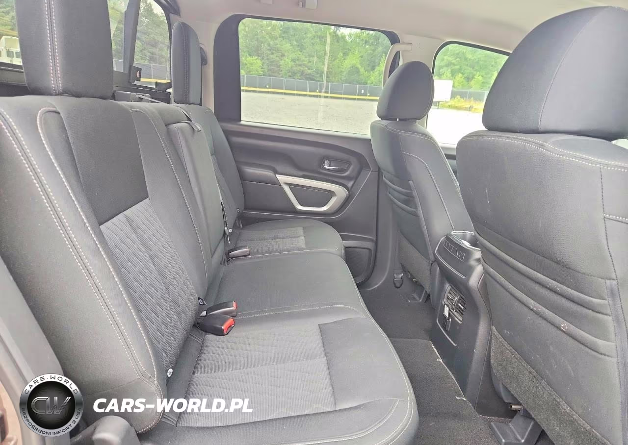 2018 Nissan Titan Sv VIN:1N6AA1E57JN509189 - 10