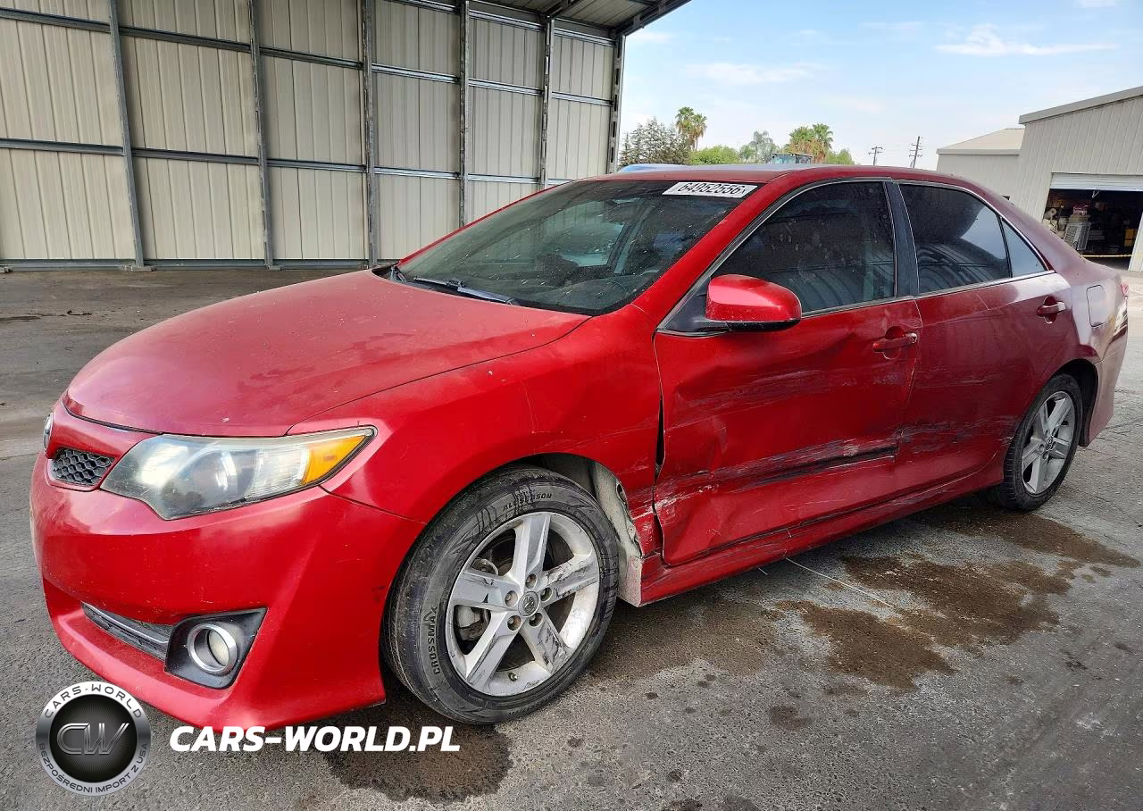 2014 Toyota Camry Se – zdjęcie 1 z 12