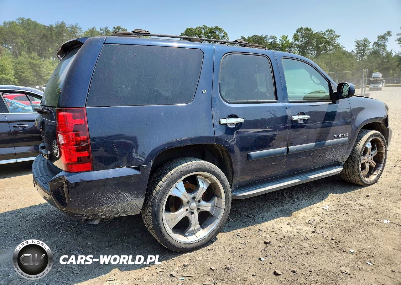 2007 Chevrolet Tahoe K1500 VIN:1GNFK130X7R117118 - 3