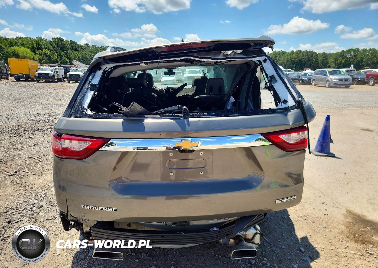 2018 Chevrolet Traverse Premier VIN:1GNERKKWXJJ153299 - 6