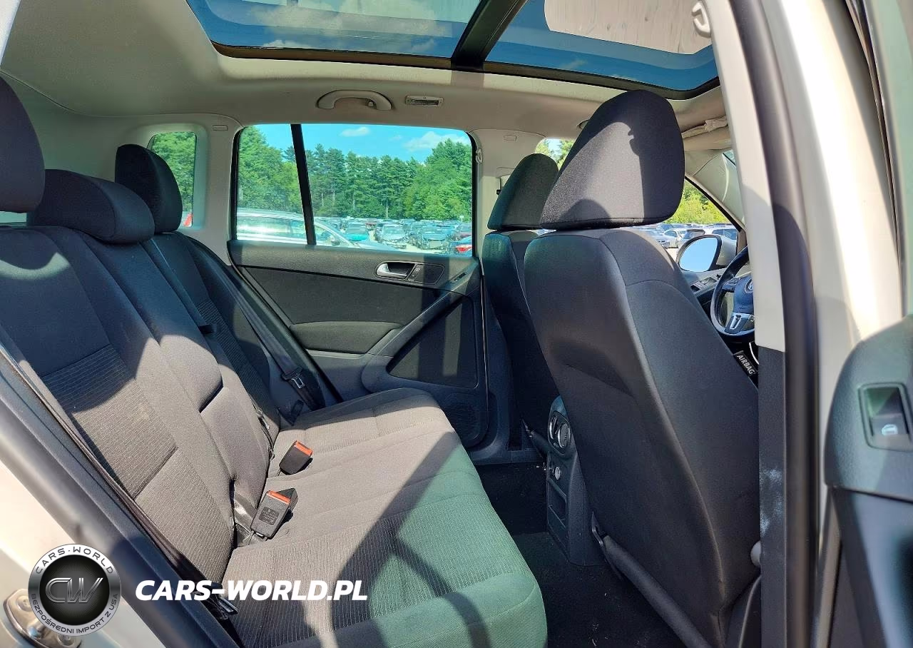 2013 Volkswagen Tiguan S VIN:WVGBV7AX8DW526454 - 11