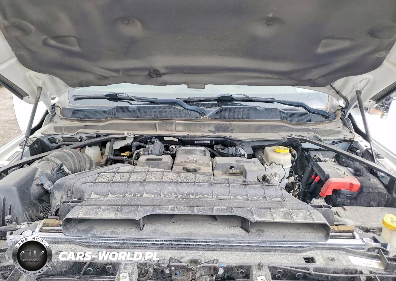 2019 Ram 2500 Laramie VIN:3C6UR5NL7KG540006 - 11