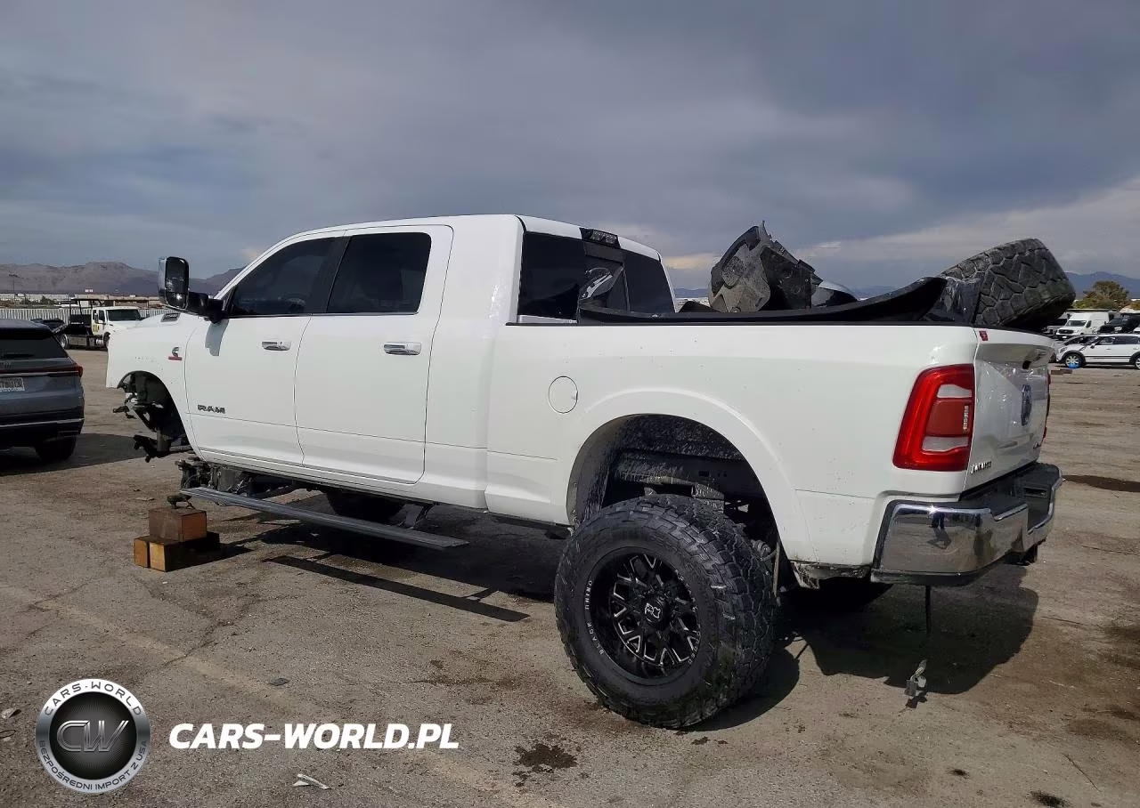 2019 Ram 2500 Laramie VIN:3C6UR5NL7KG540006 - 2