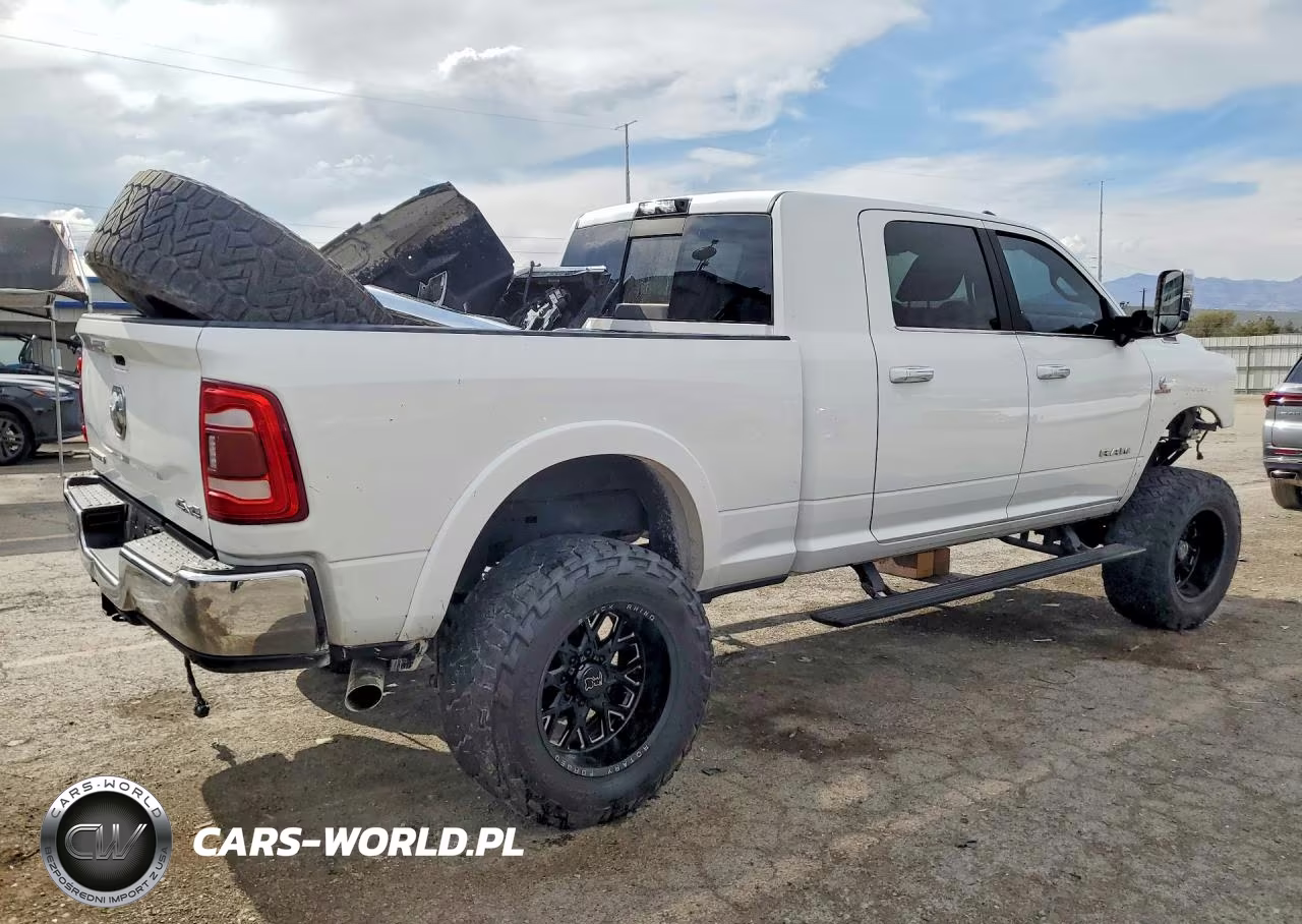 2019 Ram 2500 Laramie VIN:3C6UR5NL7KG540006 - 3