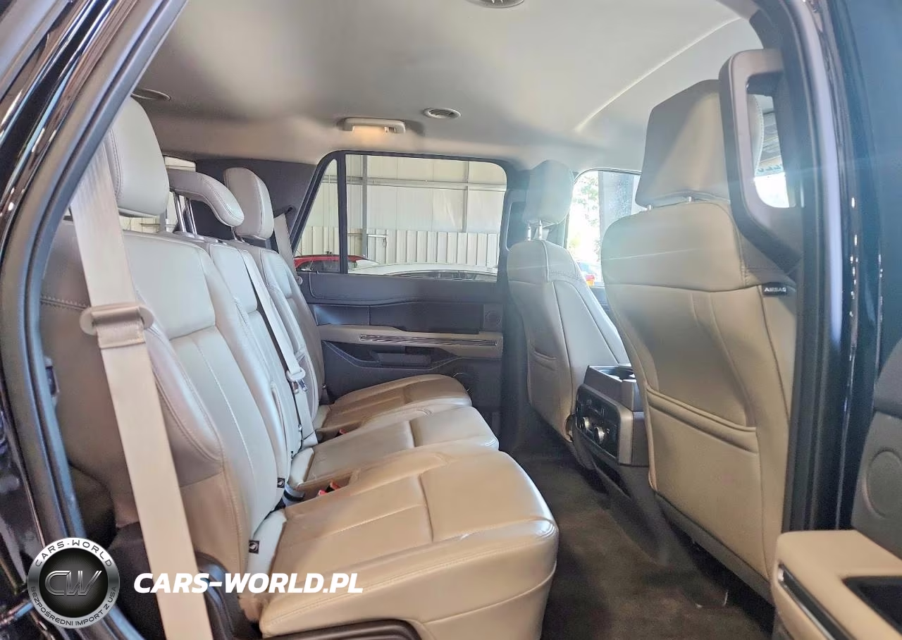 2018 Ford Expedition Xlt VIN:1FMJU1JT8JEA00383 - 11