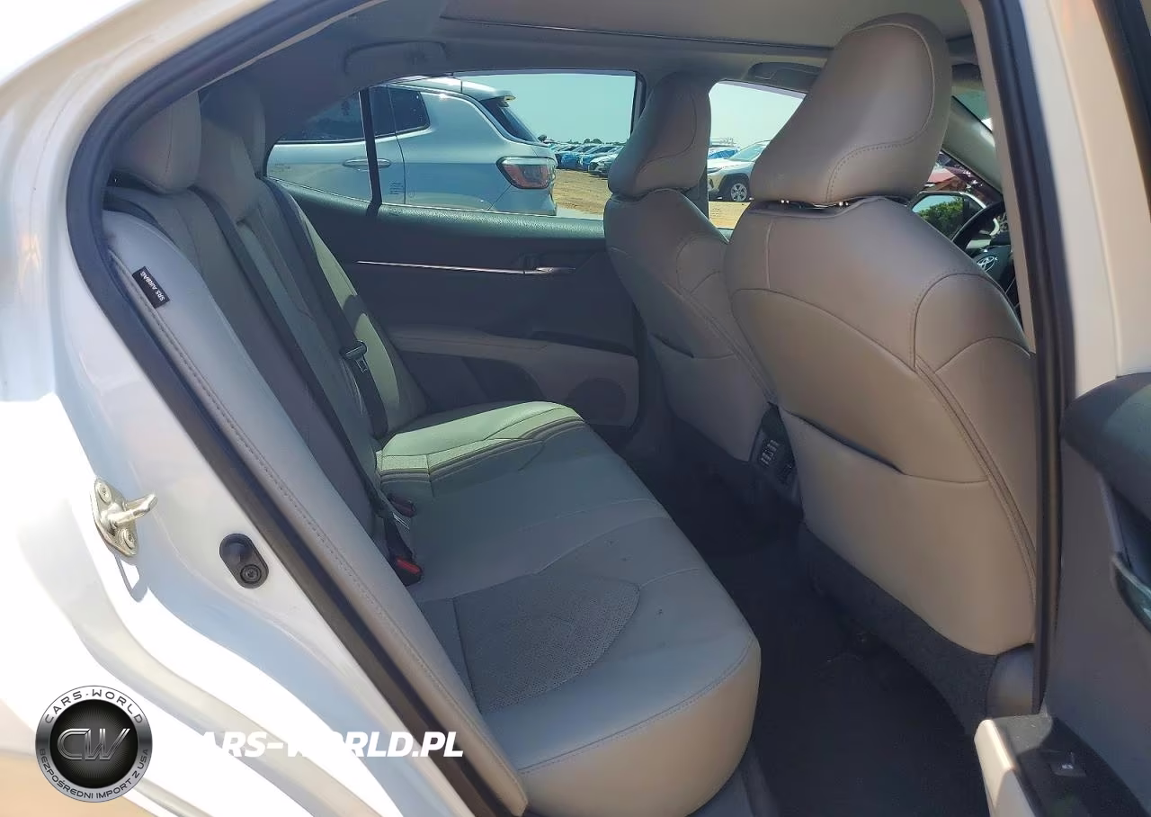 2020 Toyota Camry Xse VIN:4T1K61AK9LU996677 - 10