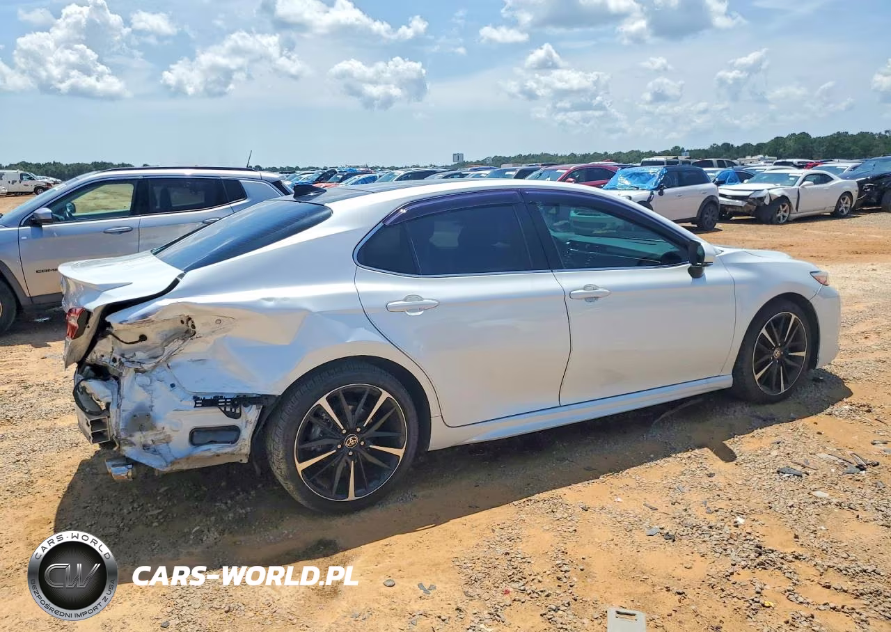 2020 Toyota Camry Xse VIN:4T1K61AK9LU996677 - 3