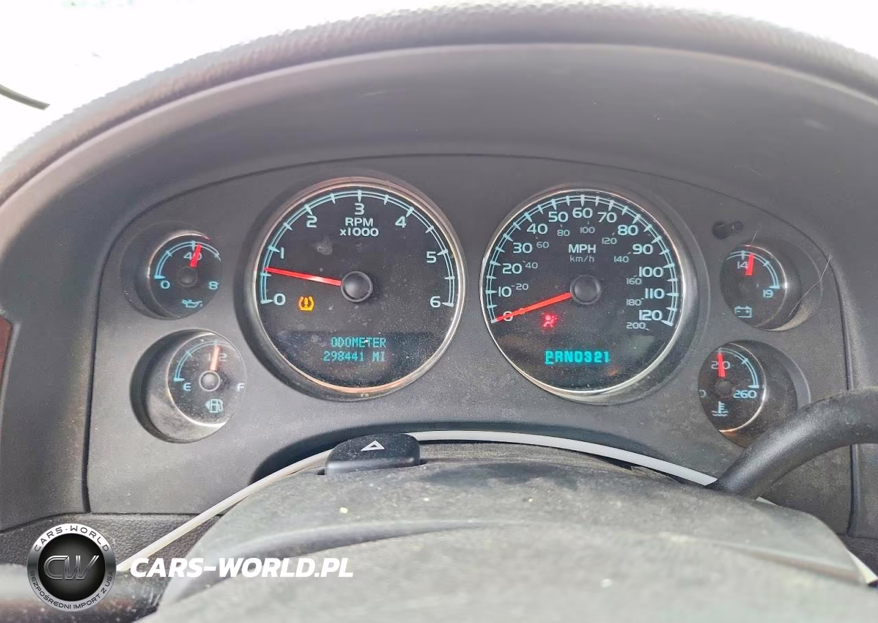 2008 Chevrolet Suburban K1500 Ls VIN:3GNFK16338G216709 - 9