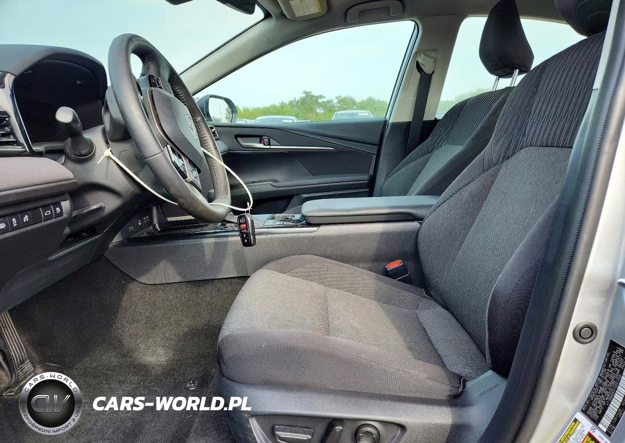 2026 Toyota Camry Le VIN:4T1DBADK0TU551356 - 7