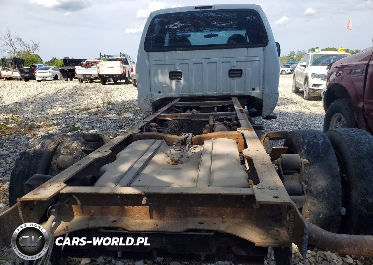 2007 Ford F550 Super Duty VIN:1FDAW57P07EB01373 - 10