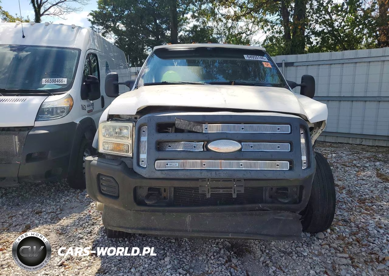 2007 Ford F550 Super Duty VIN:1FDAW57P07EB01373 - 5