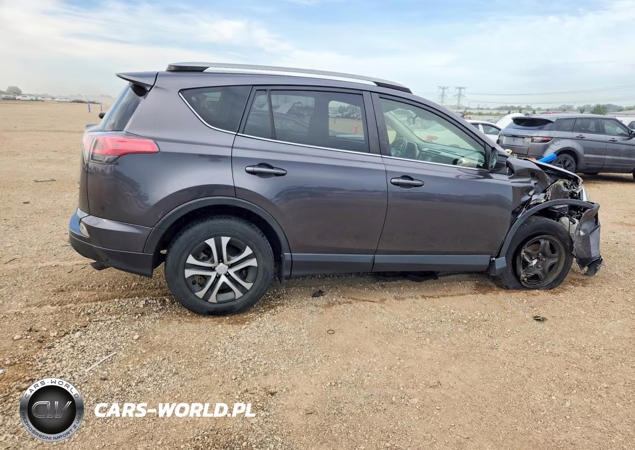 2017 Toyota Rav4 Le VIN:JTMBFREV5HJ130524 - 3