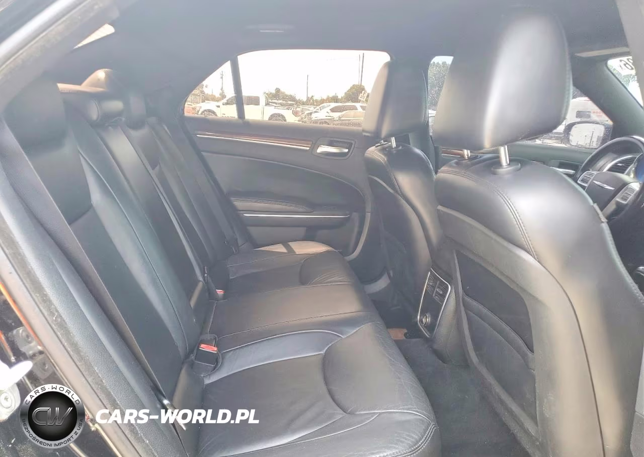 2013 Chrysler 300 VIN:2C3CCAAG2DH613295 - 10