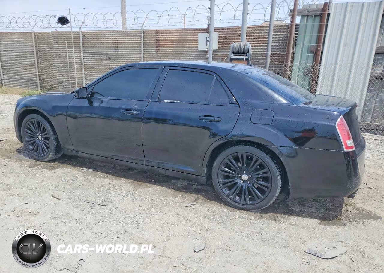 2013 Chrysler 300 VIN:2C3CCAAG2DH613295 - 2