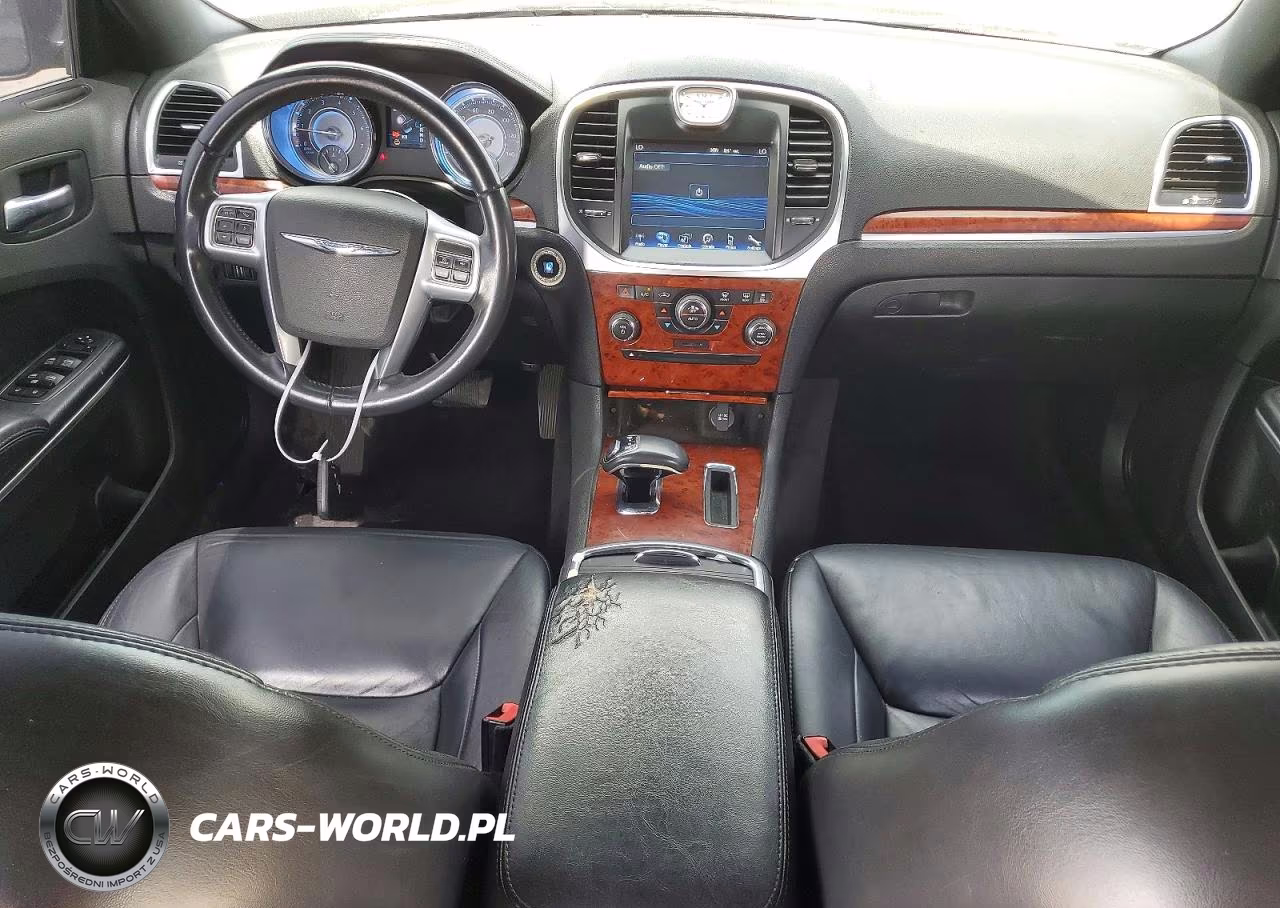 2013 Chrysler 300 VIN:2C3CCAAG2DH613295 - 8