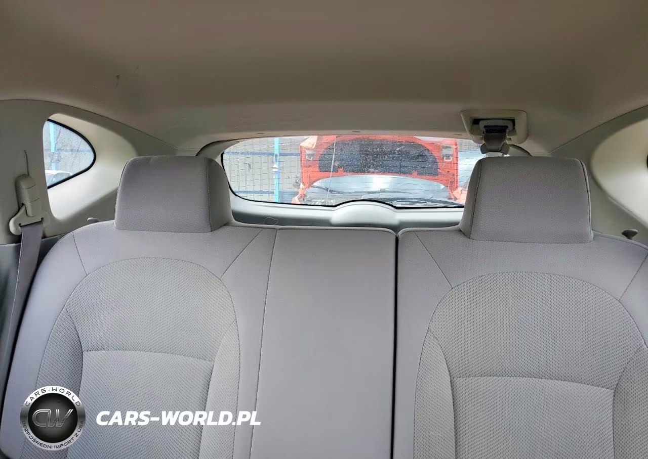 2015 Nissan Rogue Select S VIN:JN8AS5MT9FW674674 - 10