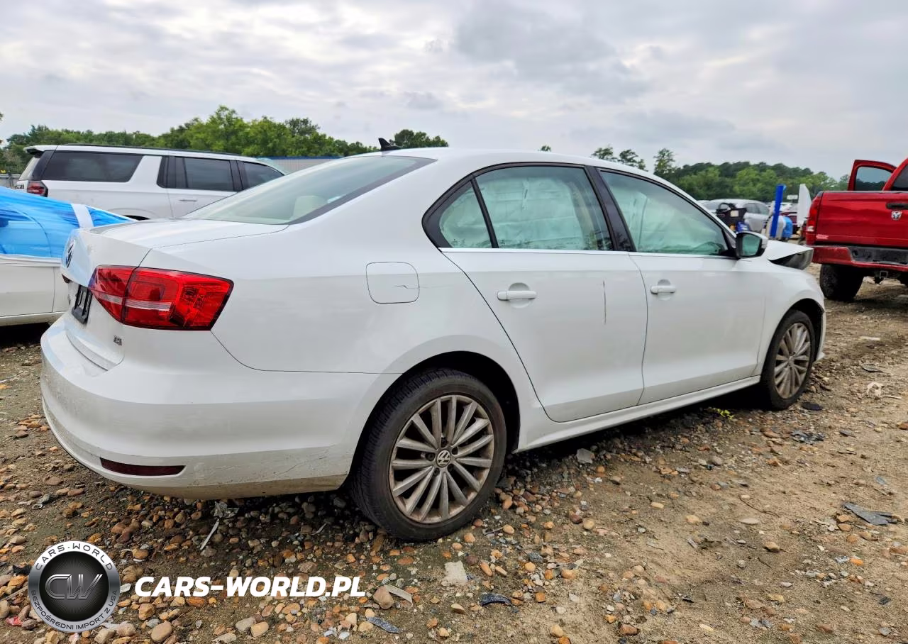 2015 Volkswagen Jetta Se VIN:3VWD17AJ2FM307509 - 3