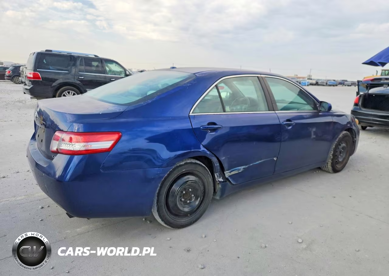 2011 Toyota Camry Le VIN:4T1BF3EK9BU586529 - 3