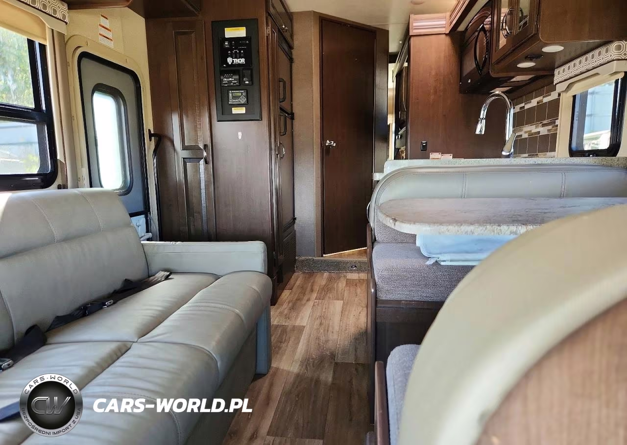 2018 Thor Four Winds Rv VIN:1FDXE4FS4JDC18299 - 6