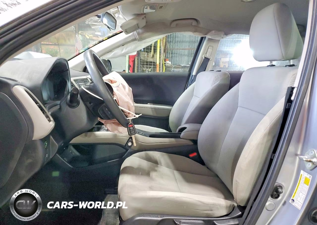 2019 Honda Hr-V Lx VIN:3CZRU6H38KG700435 - 7