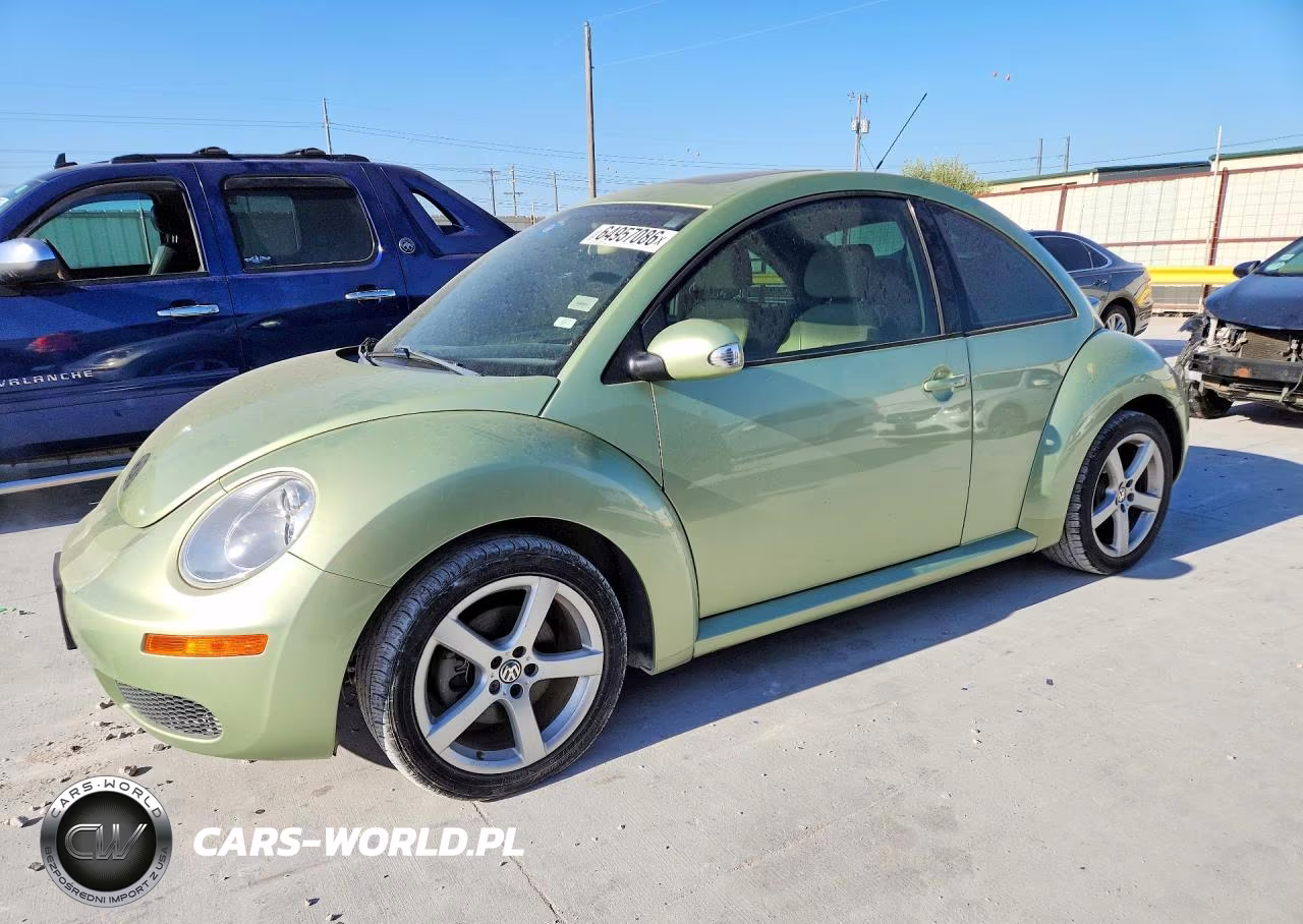2009 Volkswagen New Beetle S