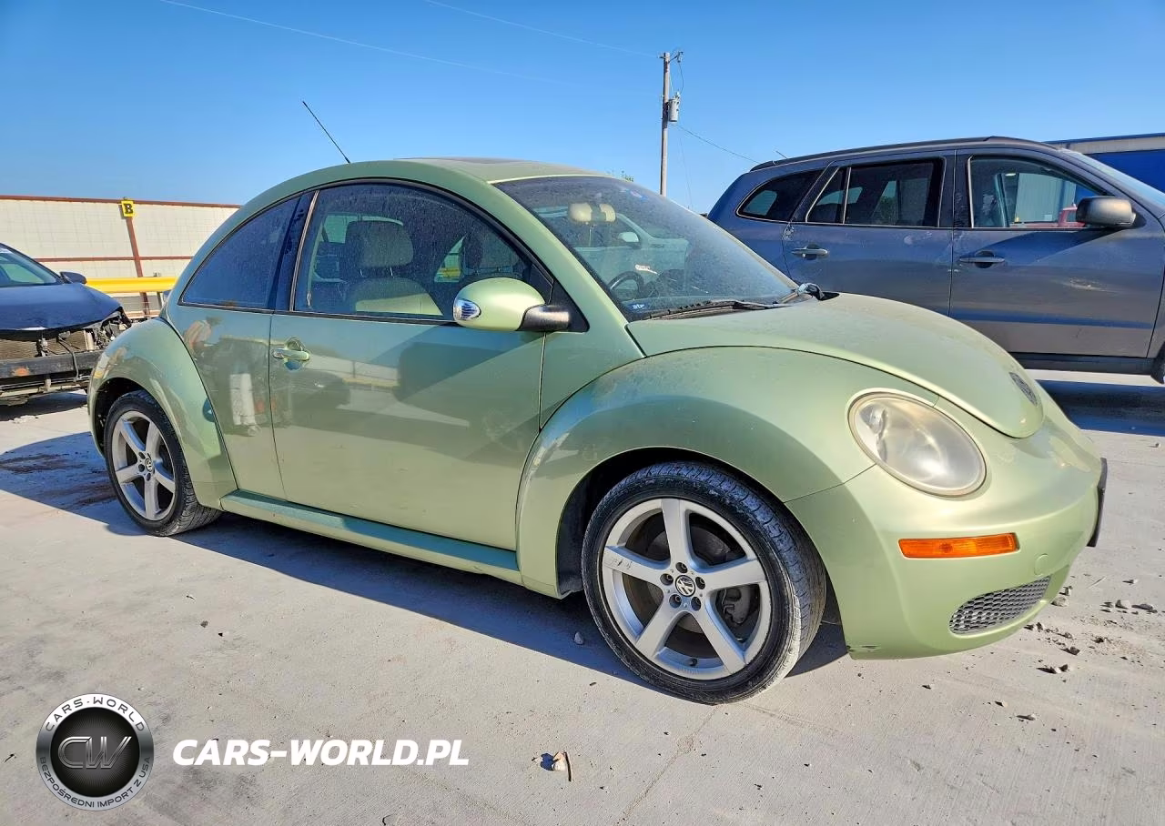2009 Volkswagen New Beetle S VIN:3VWRW31C49M511038 - 4