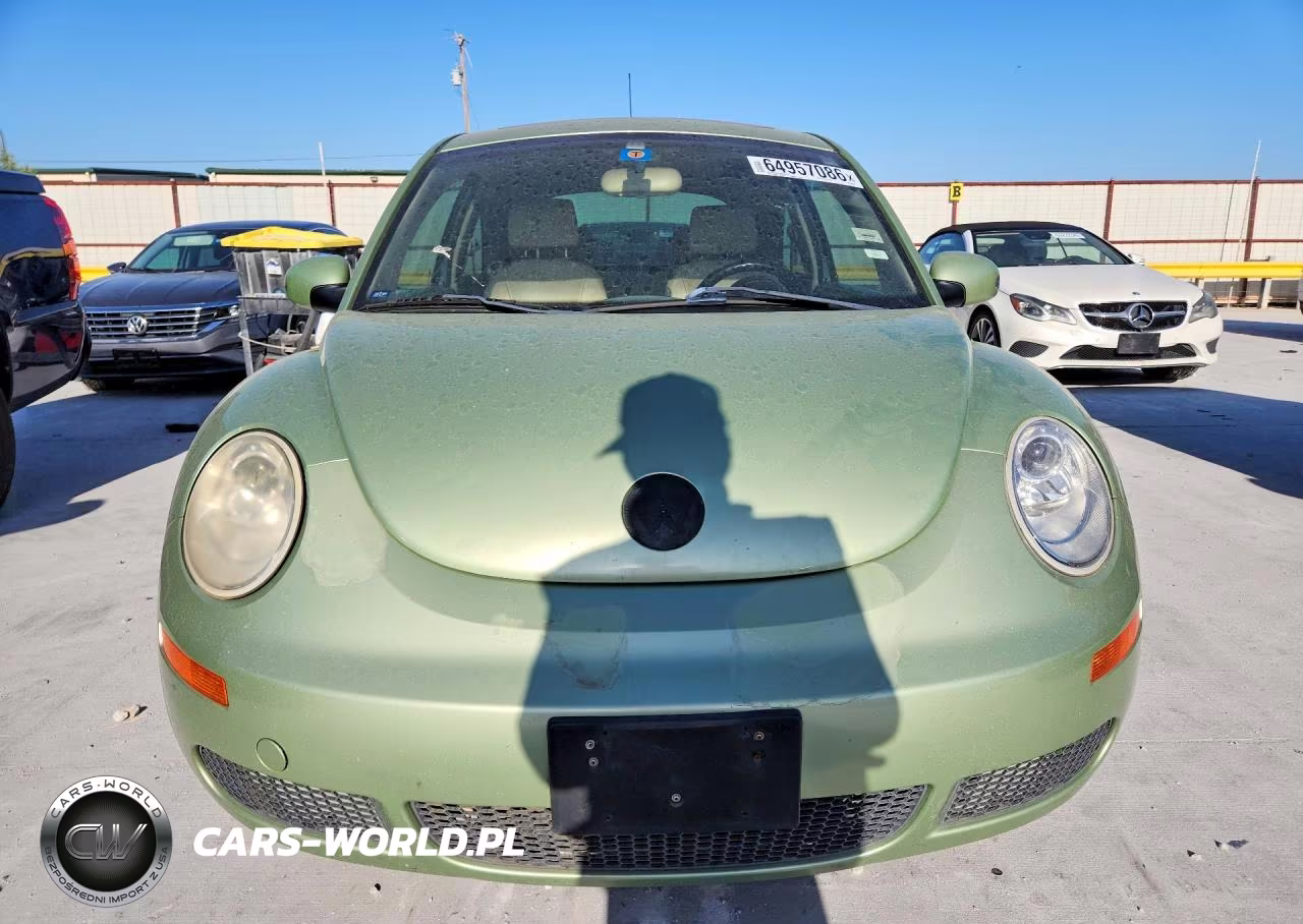 2009 Volkswagen New Beetle S VIN:3VWRW31C49M511038 - 5