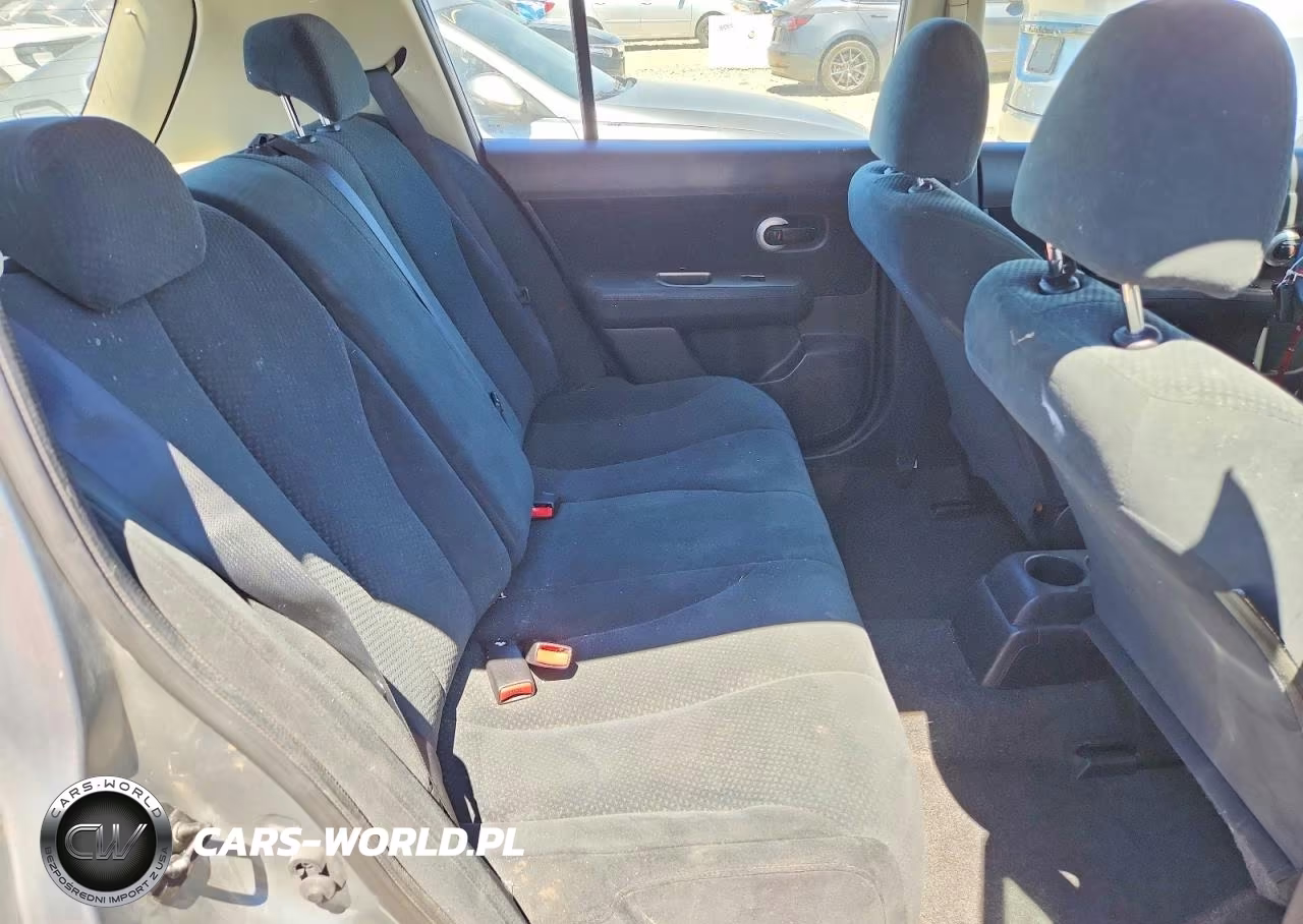 2010 Nissan Versa 1.8 S VIN:3N1BC1CPXAL407863 - 10