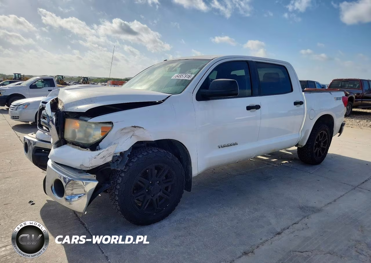 2013 Toyota Tundra Crewmax Sr5 – zdjęcie 1 z 12