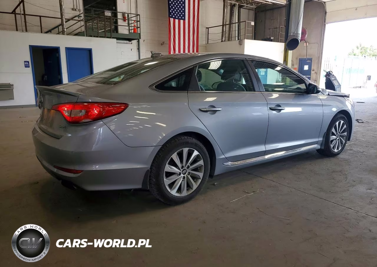 2016 Hyundai Sonata Sport VIN:5NPE34AF8GH309624 - 3