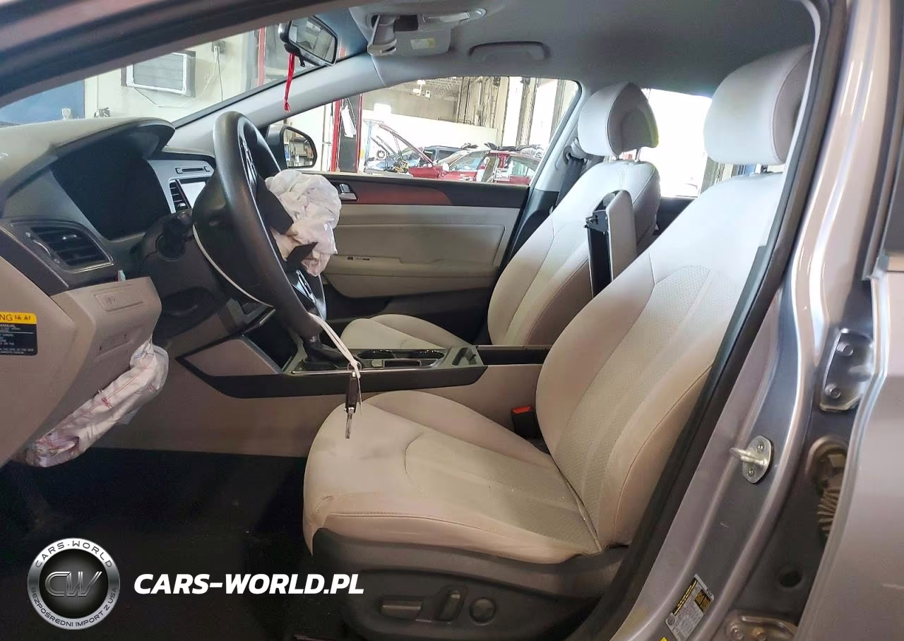 2016 Hyundai Sonata Sport VIN:5NPE34AF8GH309624 - 7